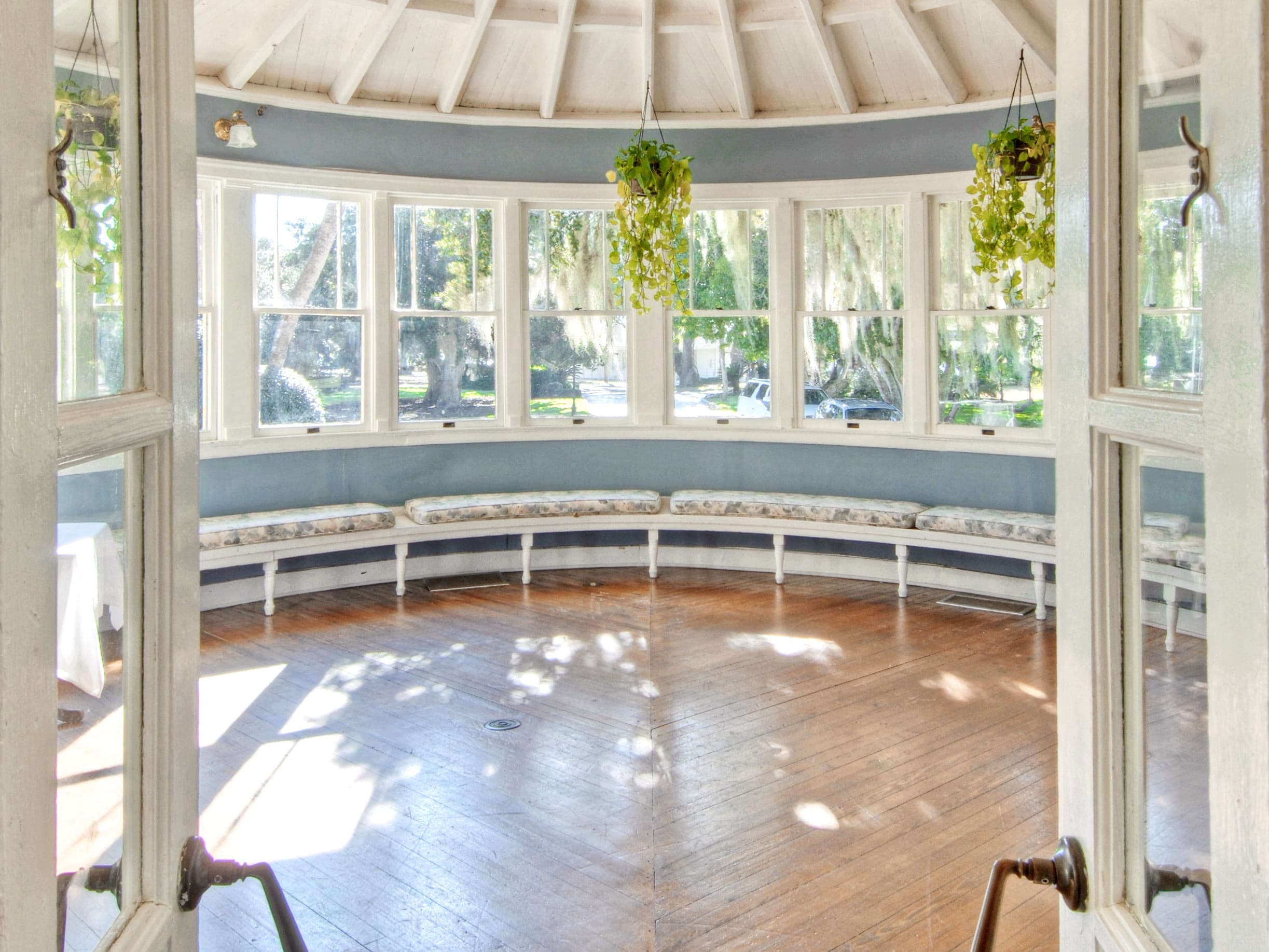 An empty Aspinwall Room