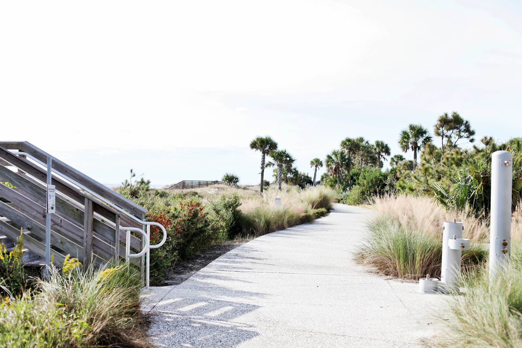 The entrance to the beach from the path