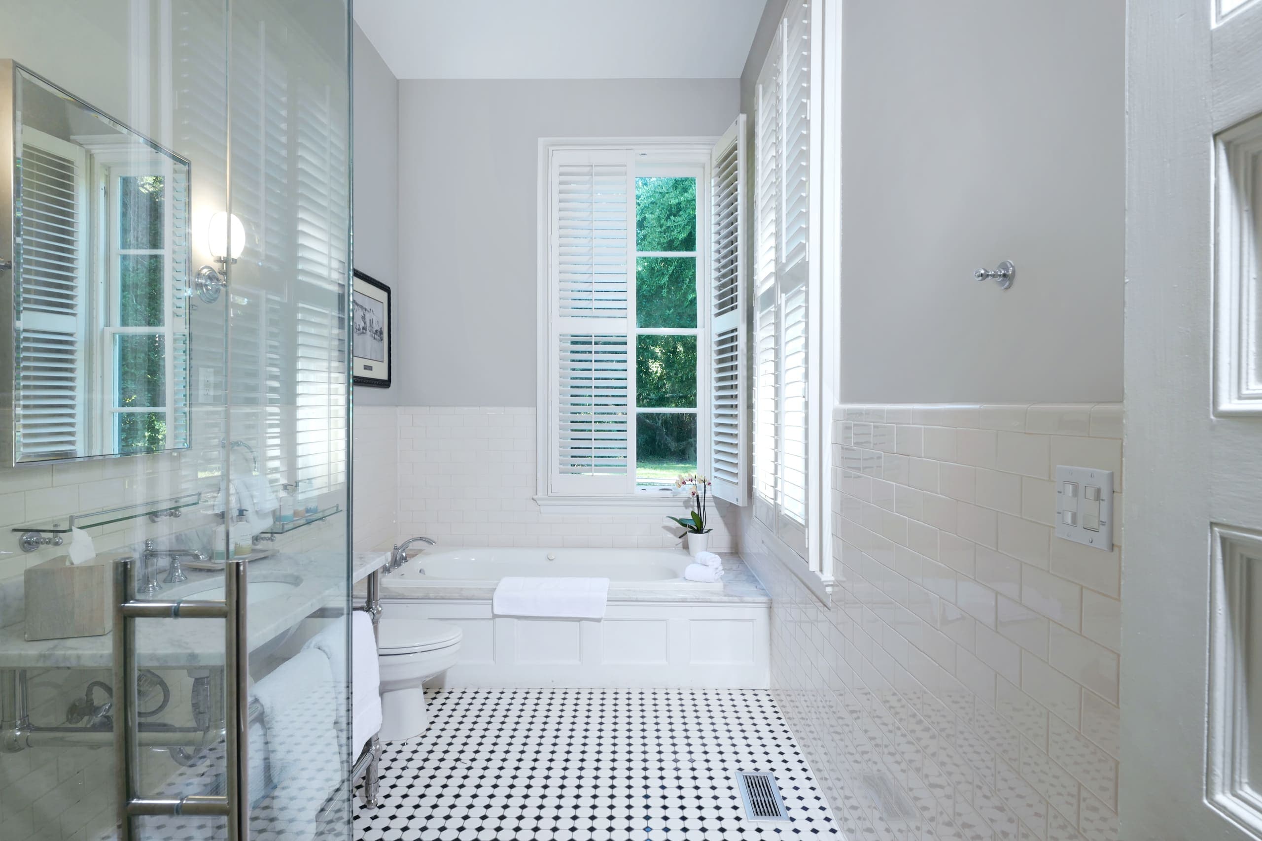 A beautiful, bright ground floor washroom at Jeckyll