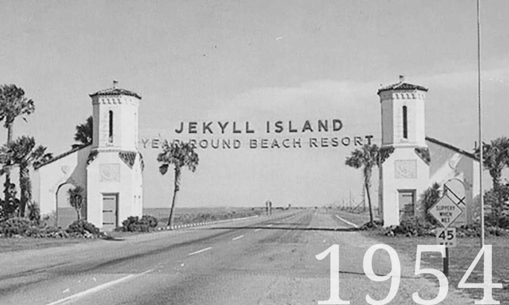 Jekyll Island Club History 1954 Drawbridge Opens On The Island.