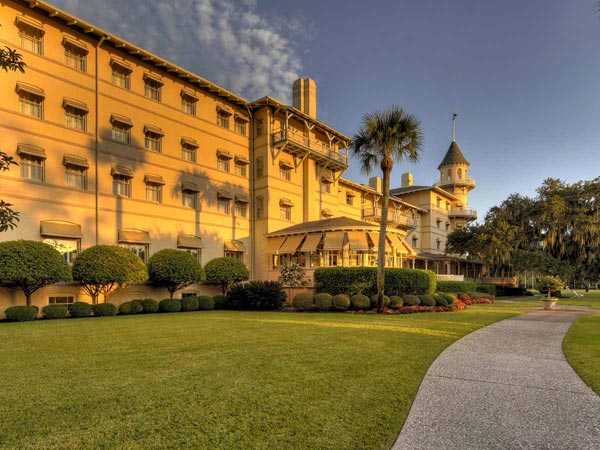 Jekyll Island Club Exterior In The Evening.