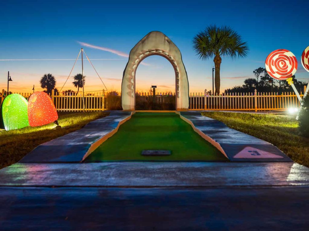 Christmas Golf Course Decorations.