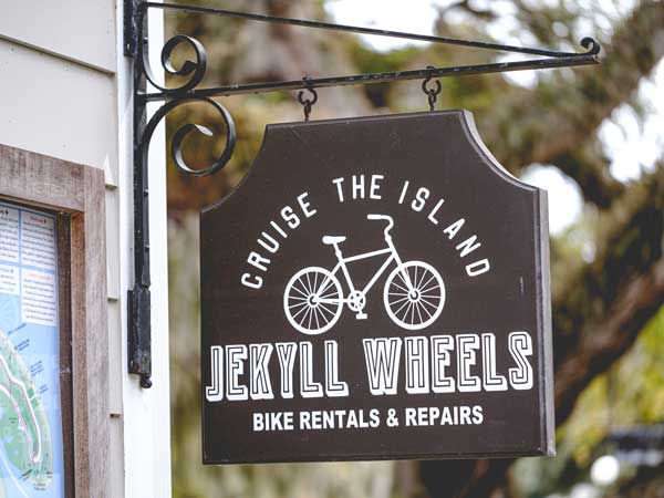 Jekyll Wheels Bike Rentals Sign.